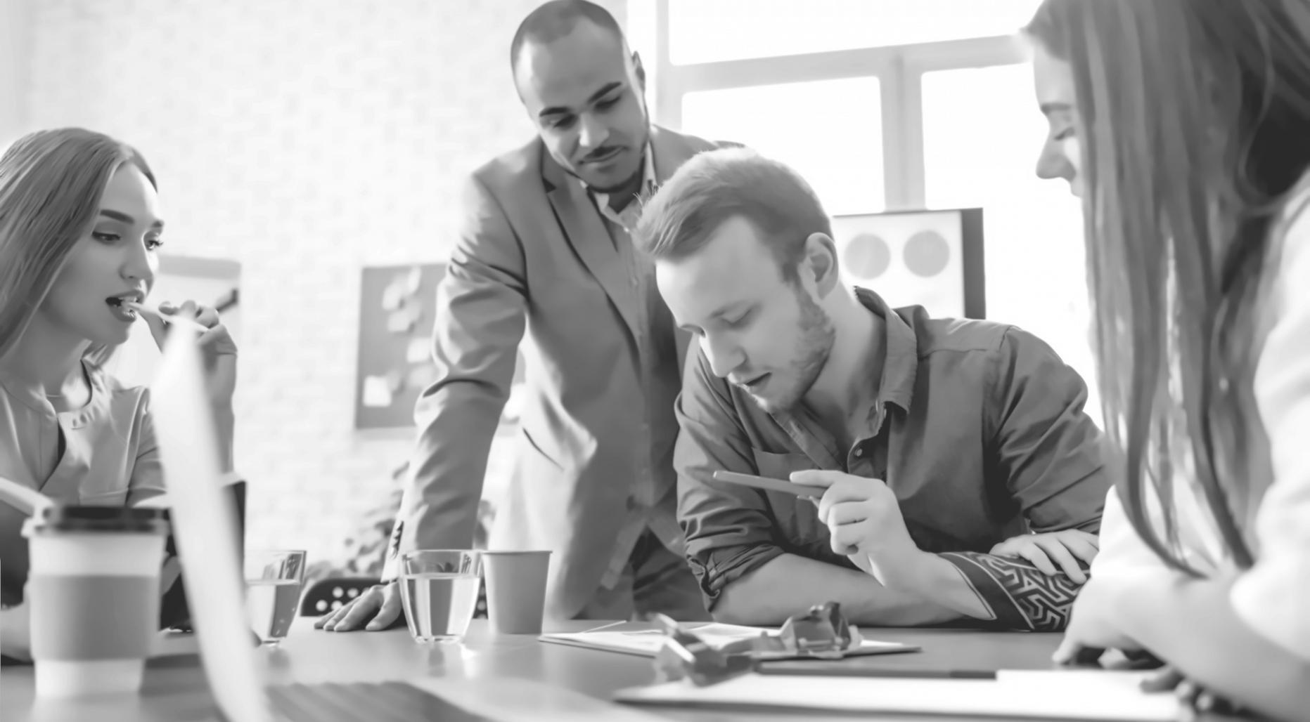 Evaluación de riesgos y oportunidades de inversión